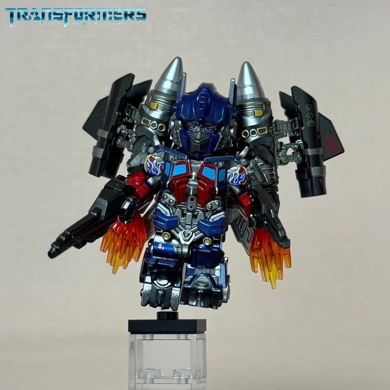 Optimus Prime Jetpack Transfor - đánh giá và giá Model Kit Optimus