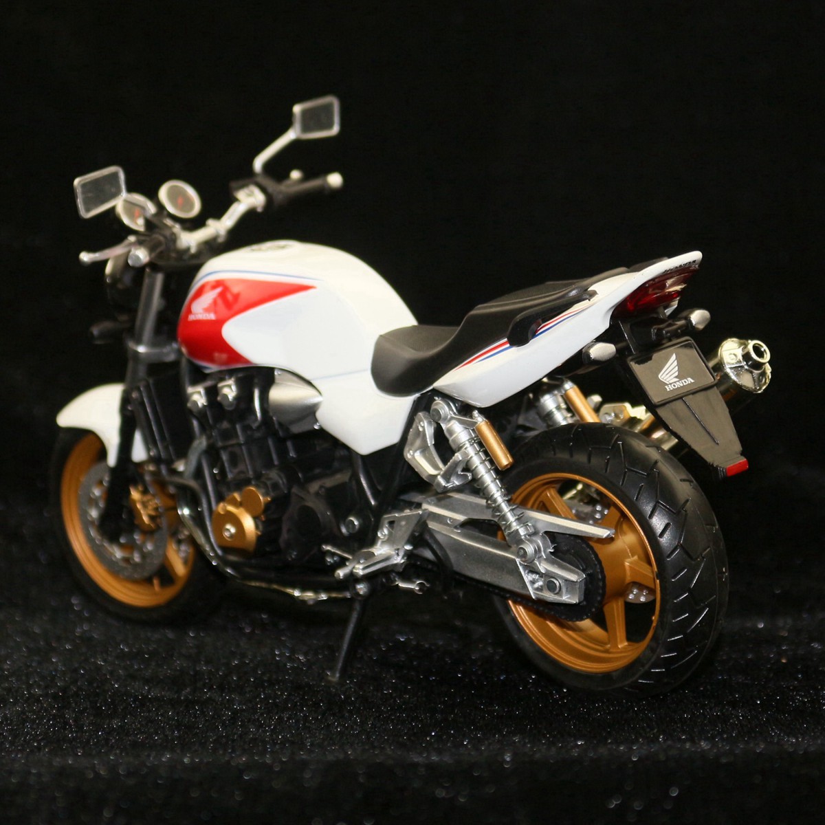 AUTOMAXX Đồ Chơi Diecast Kim L - đánh giá và giá Model Kit Aoshima