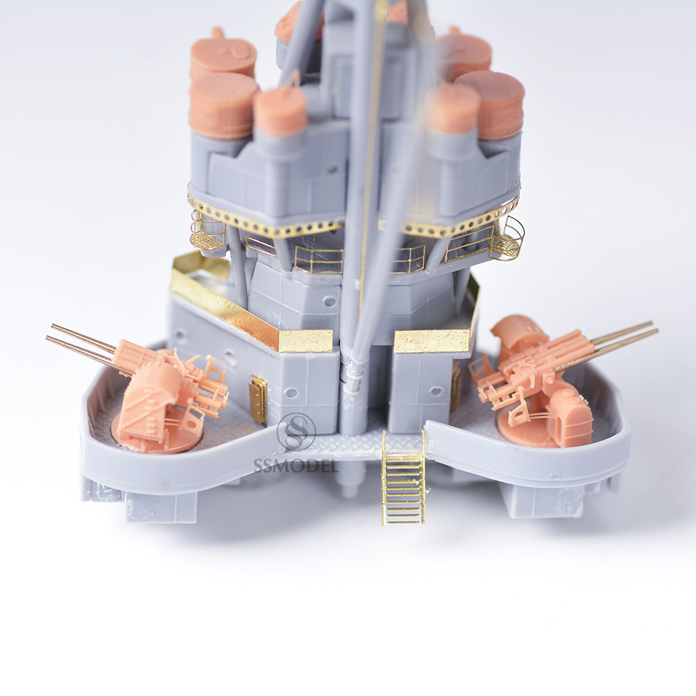 MRY-SFW SS350313 1/350 Model U - đánh giá và giá Model Kit Aoshima