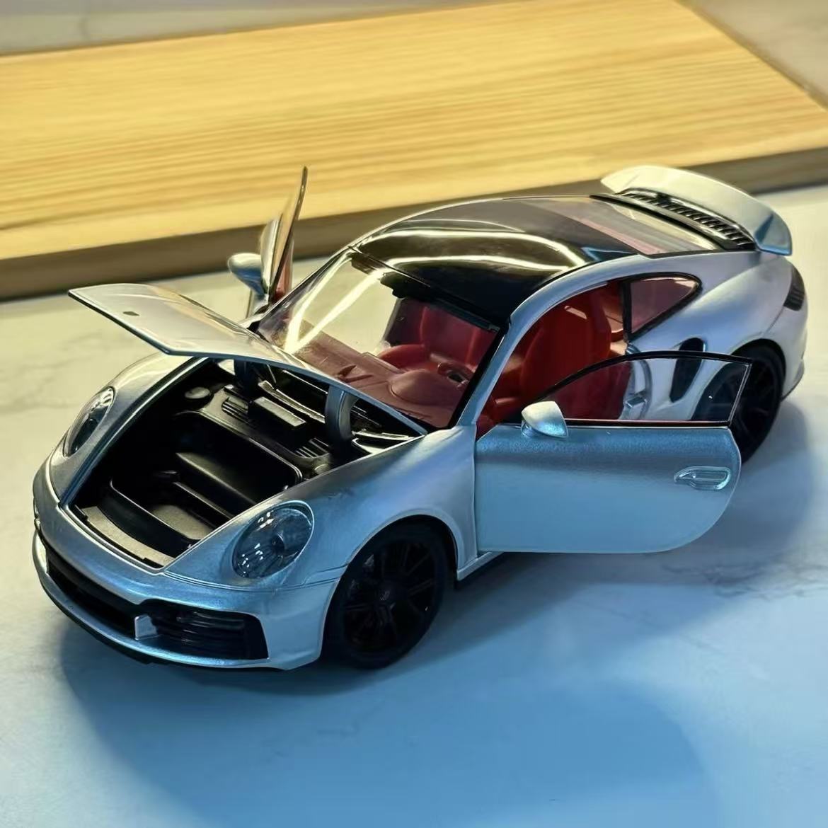 1:24 Classic 911 Sports Car Di - đánh giá và giá Model Kit Lamborghini