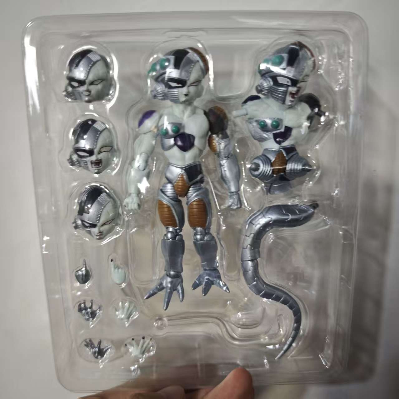 Frieza Mecha Action Figure Toy - đánh giá và giá Model Kit Waifu