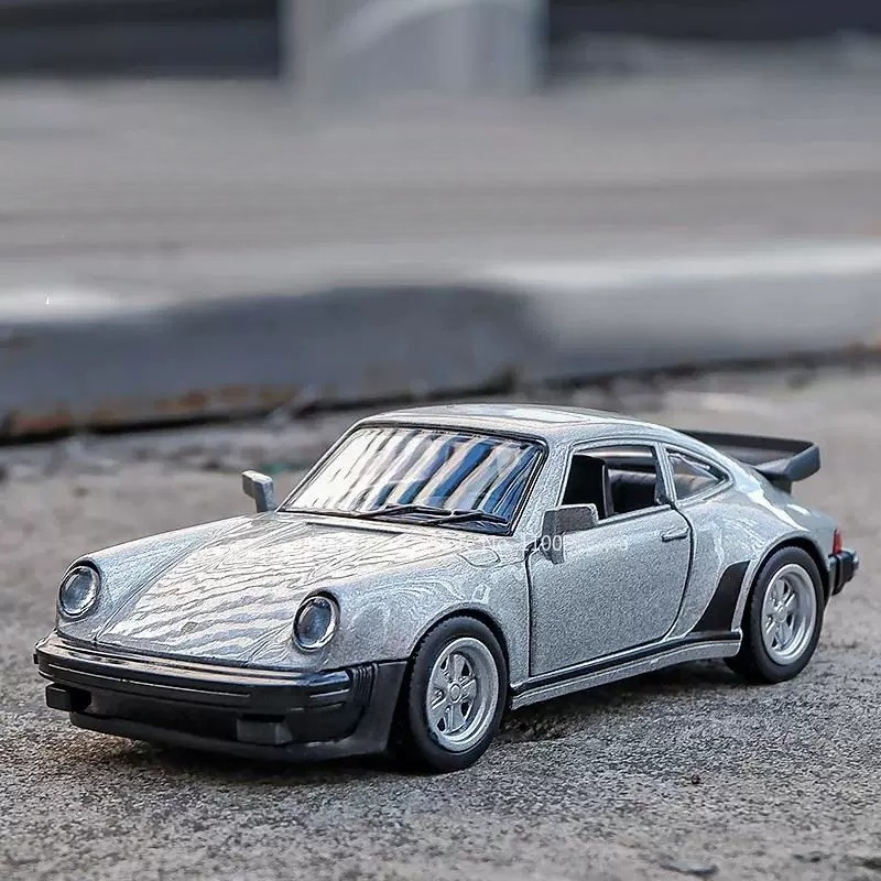 1:36 911 Turbo 1978 Simulation - đánh giá và giá Model Kit Lamborghini